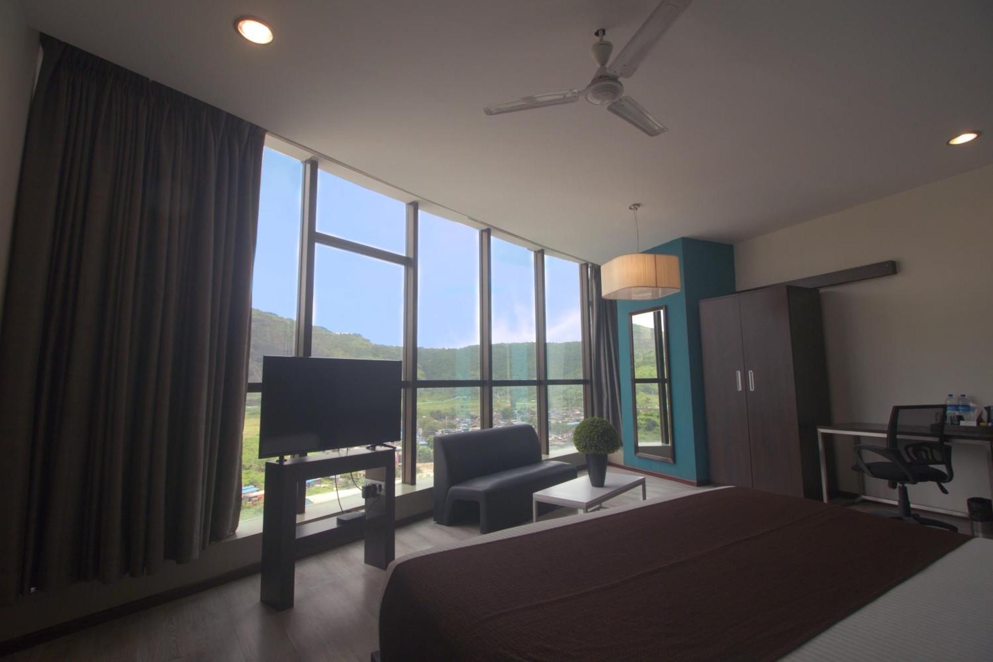 Hotel Mumbai House Airoli, Navi Mumbai Buitenkant foto